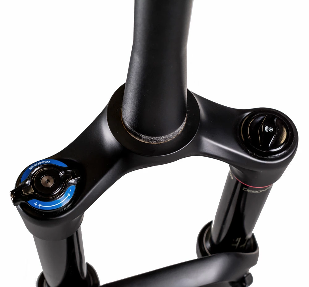 ROCKSHOX Yari RC 29" 170mm DebonAir Tapered Boost – Image 2